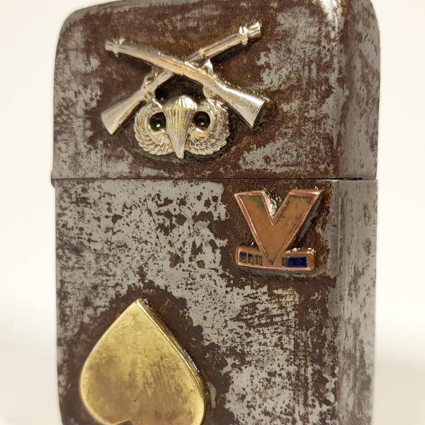 (106) ZIPPO [=1943-45=] (3 barrel) WWII =INFANTRY AIRBORNE , VICTORY , ACE OF SPADES=