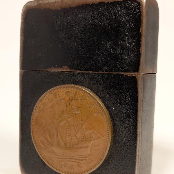 (138) ZIPPO [=1942=] (4 barrel) WWII =CANDANIAN 1943 HALF PENNY COIN= code error